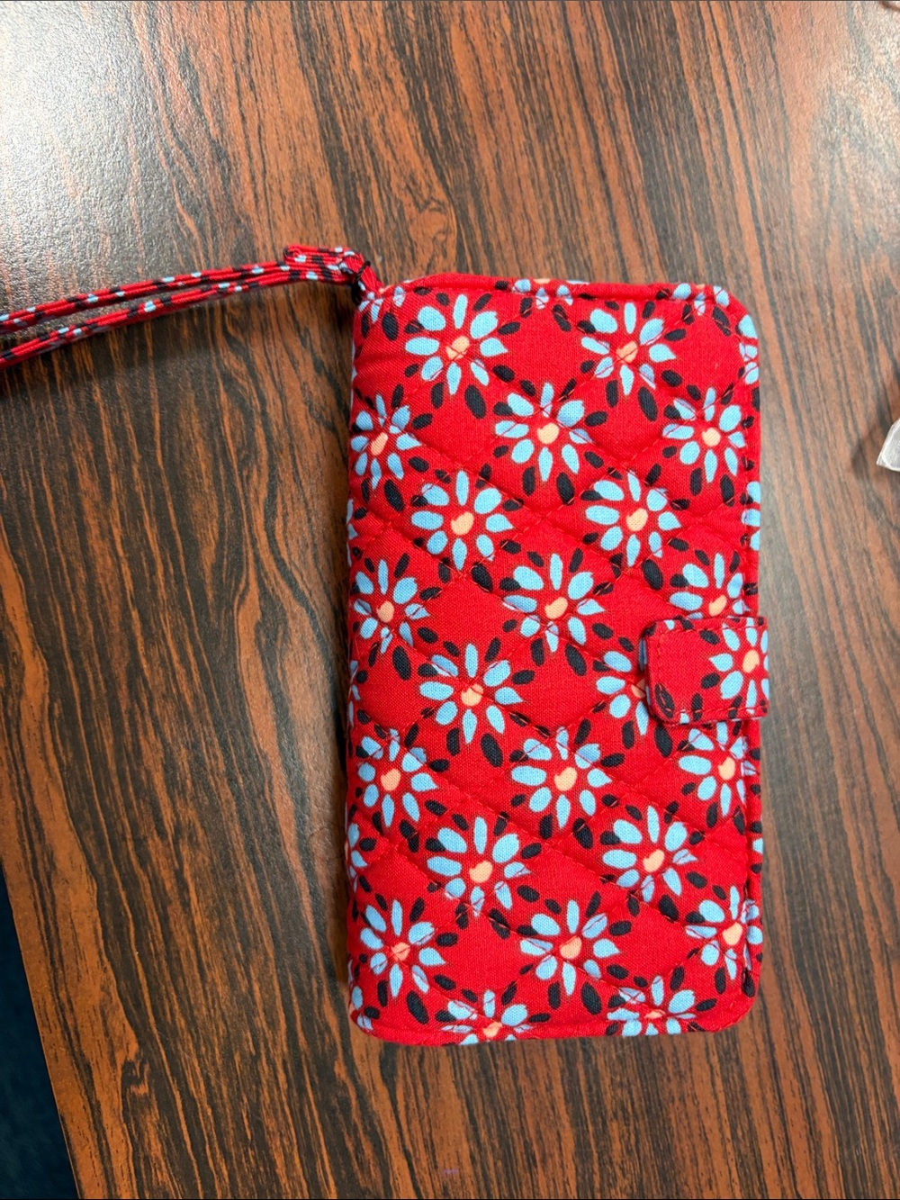 NWT Vera Bradley Venetian Wristlet Phone Wallet